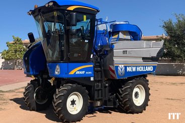 Grape harvesting machine New Holland 9030L - 1