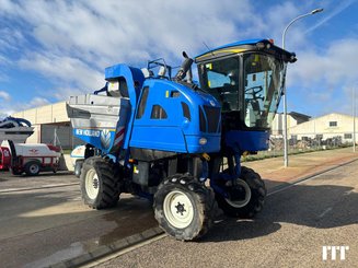 Grape harvesting machine New Holland VX7090 - 1