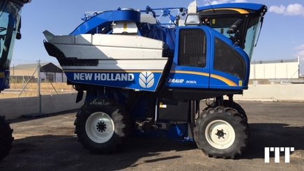 Grape harvesting machine New Holland BRAUD 9050L - 1